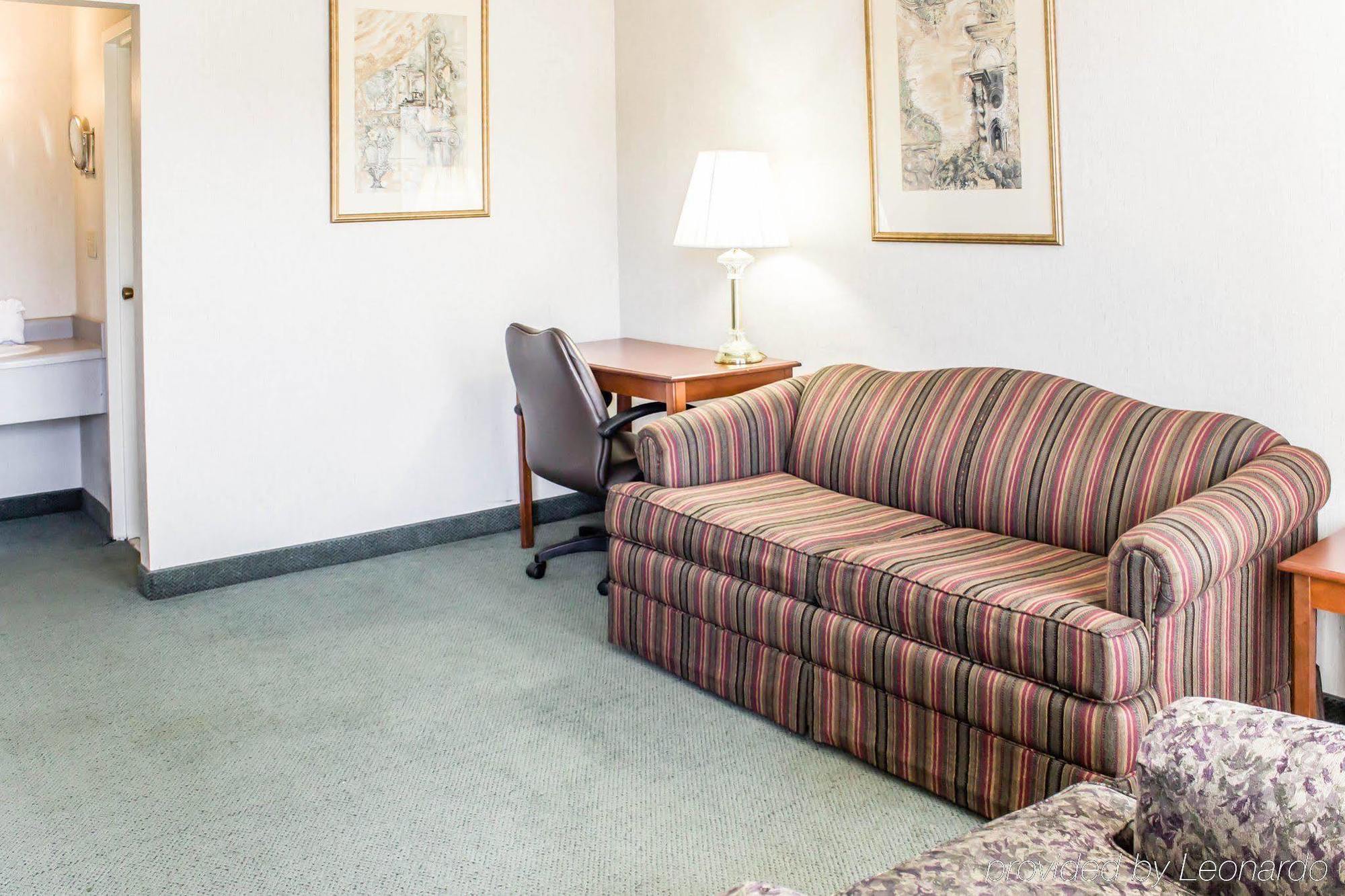 Dayspring Extended Stay Greensboro Luaran gambar